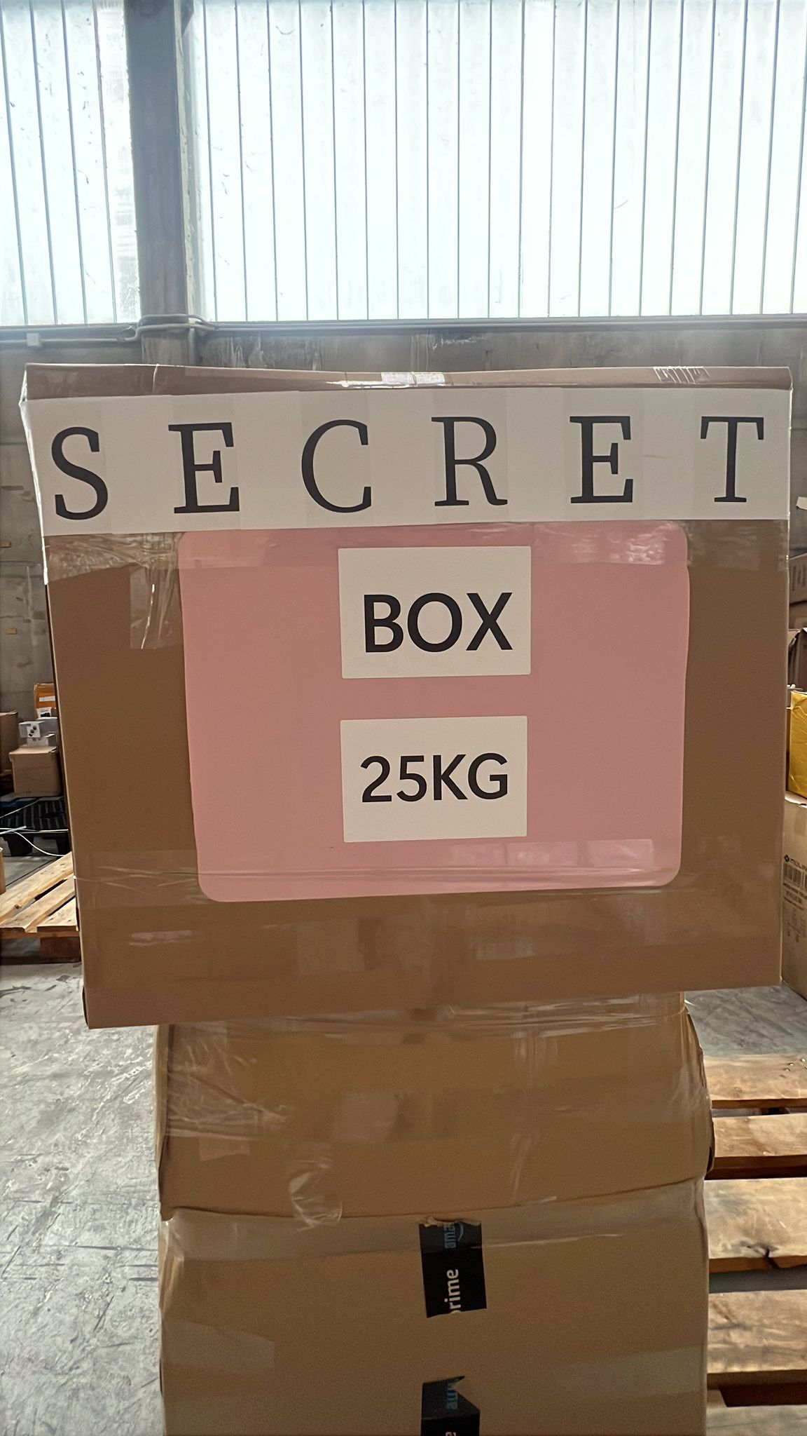 SECRET BOX GRADE A ITEMS - 12,5€/KG + IVA